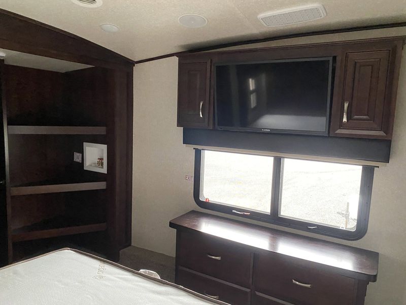 2018 JAYCO Pinnacle Image 34