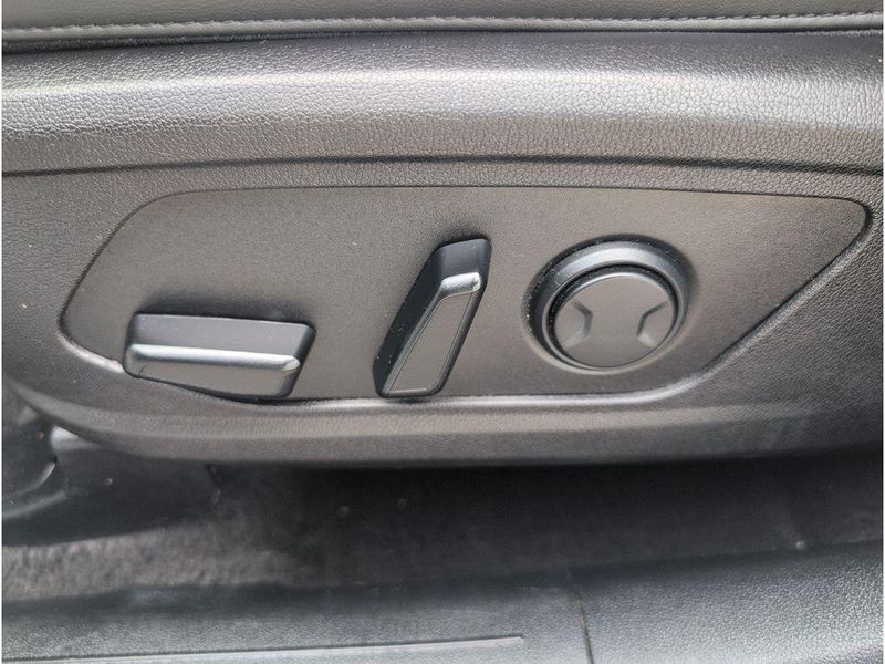 Used 2024 Kia Sorento SImage 11