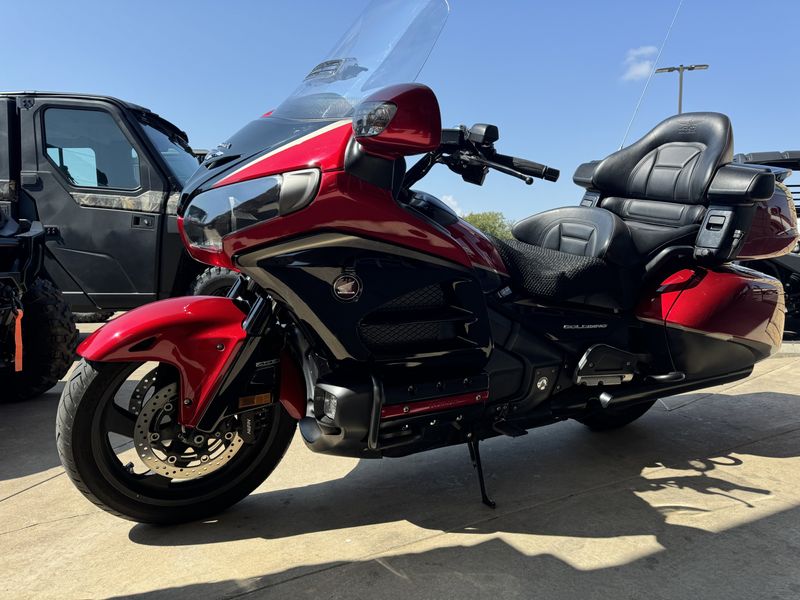 2015 Honda GOLD WING AUDIO COMFORT NAVI XM ABS REDImage 3