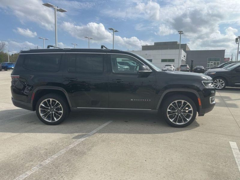 2022 Jeep Wagoneer Series IIIImage 4