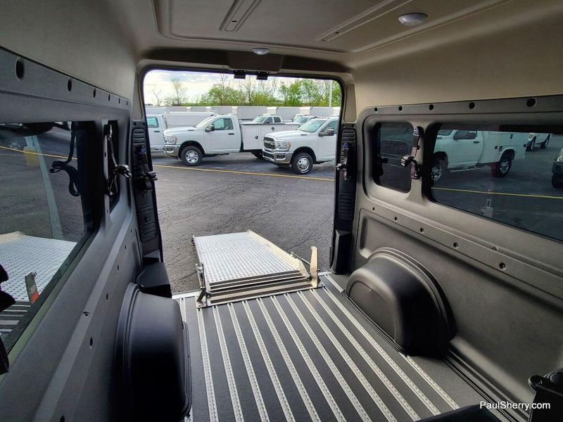 2023 RAM ProMaster 2500 Window Van High RoofImage 17