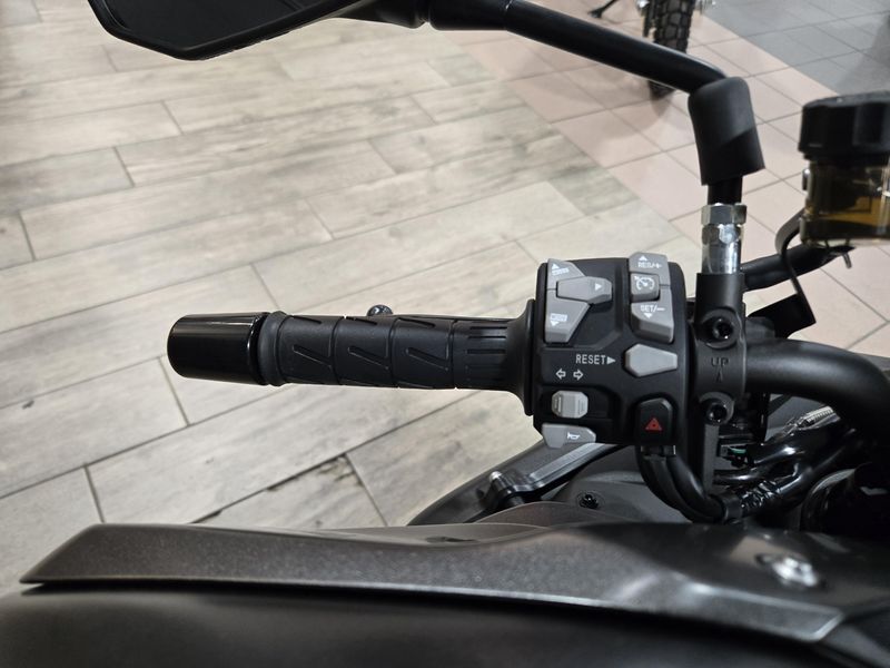 NEW 2026 KAWASAKI Z900 SE ABS Image 22