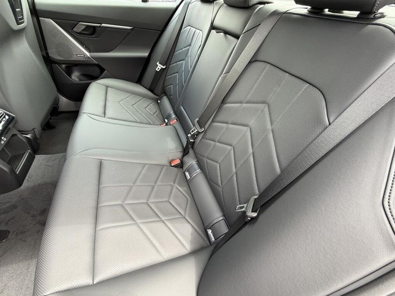 2025 BMW i5 eDrive40Image 23
