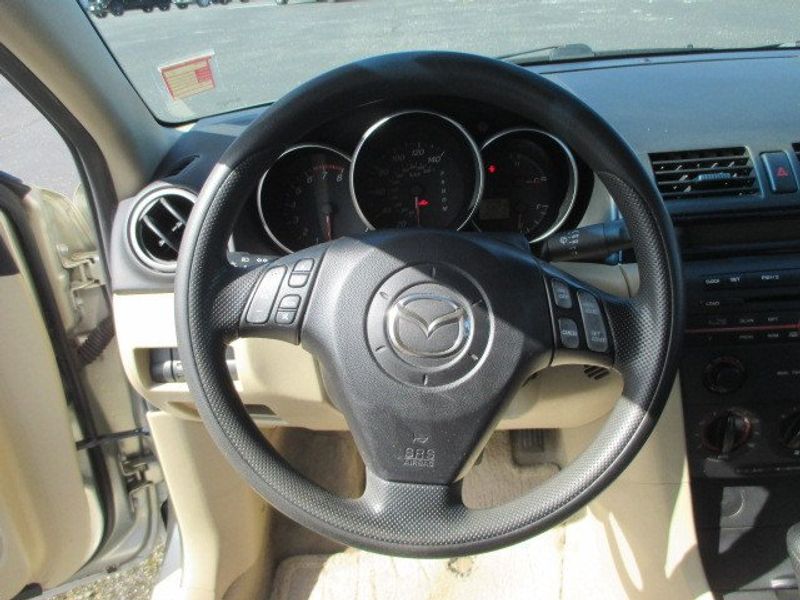 2004 Mazda Mazda3 iImage 15