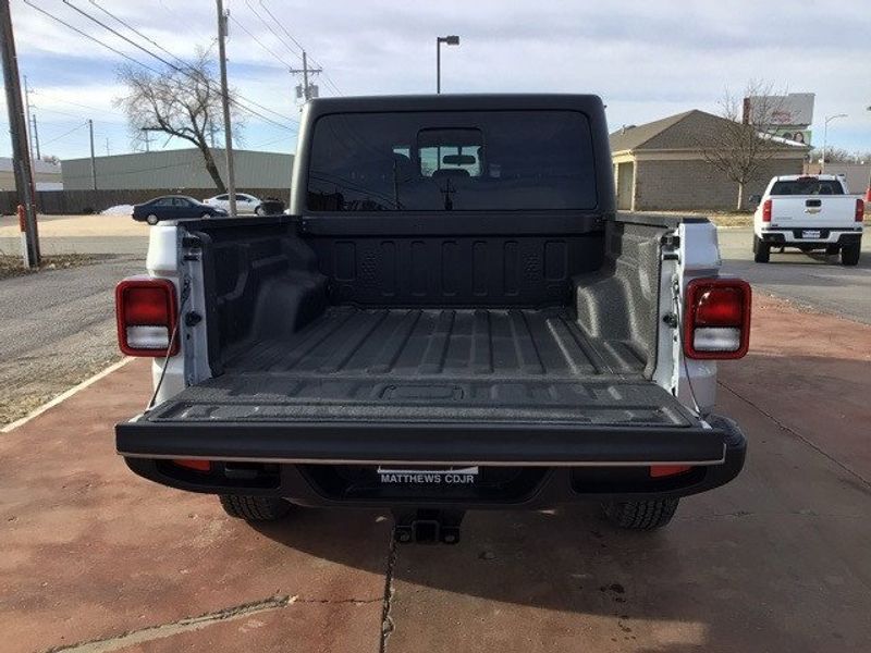 2023 Jeep Gladiator SportImage 19