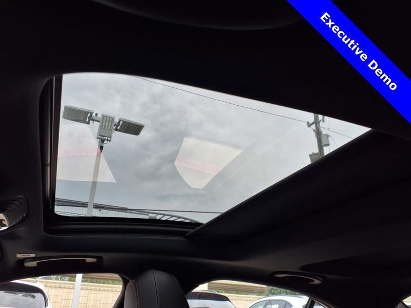 New 2025 Alfa Romeo Giulia IntensaImage 15