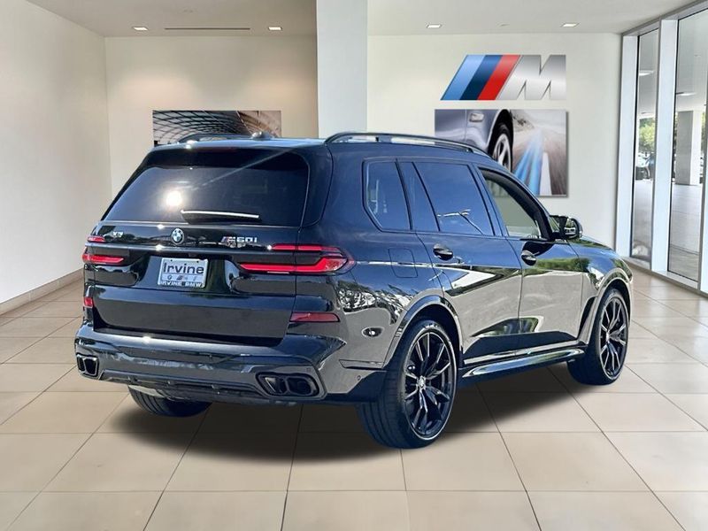 2024 BMW X7 M60iImage 7