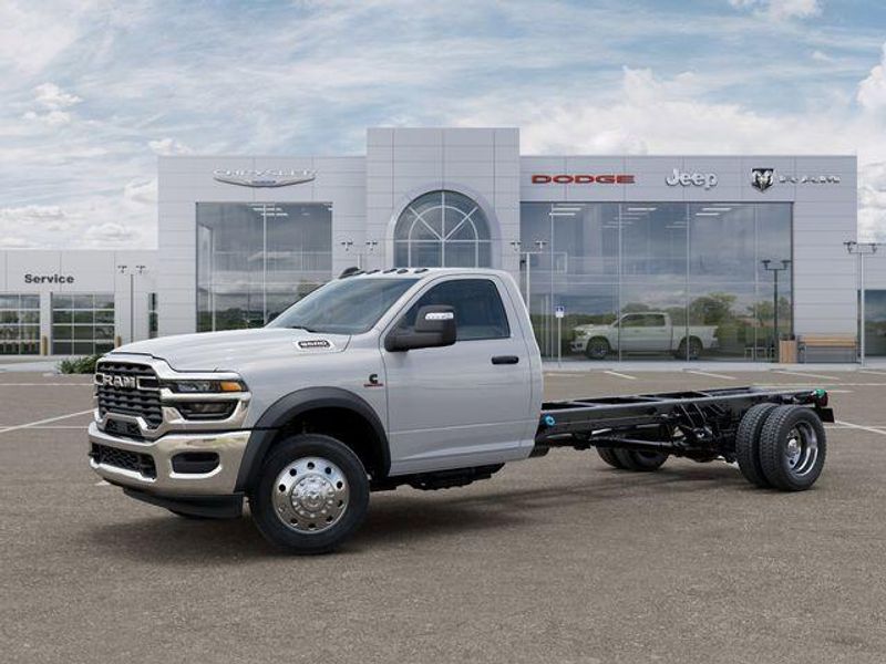 New 2026 RAM 5500 Tradesman Chassis Regular Cab 4x2 120