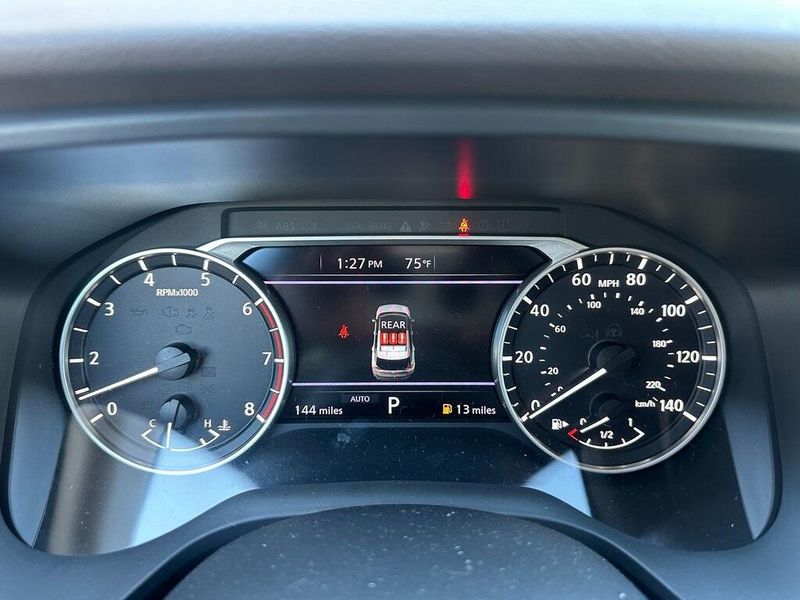 2023 Nissan Rogue SV photo 12