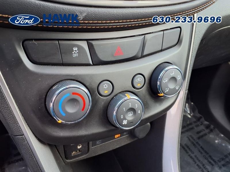 2017 Chevrolet Trax LT photo 11