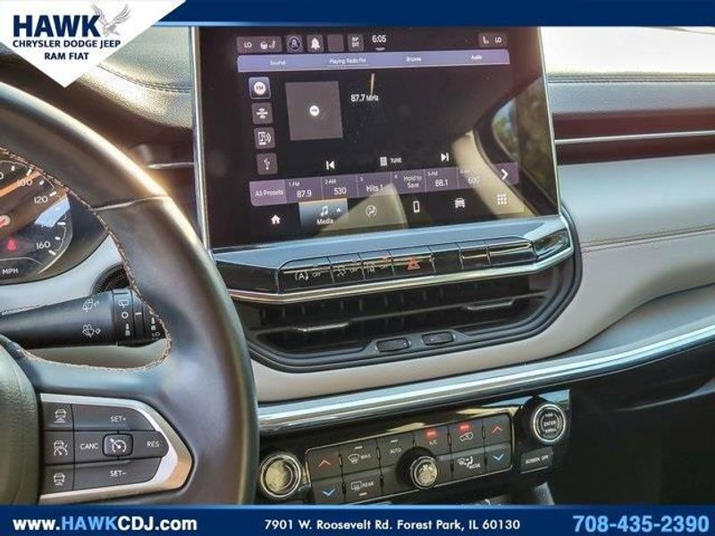 2022 Jeep Compass Limited photo 17