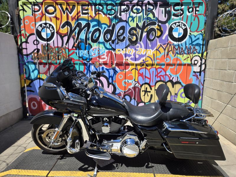 Used 2010 HARLEY ROAD GLIDE CUSTOM Image 8