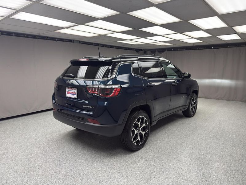 New 2026 Jeep Compass Limited 4x4Image 3