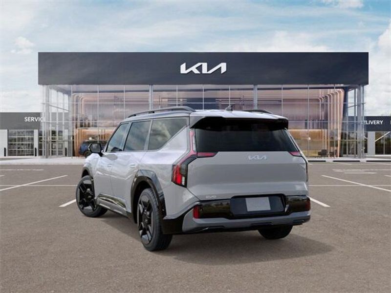 New 2026 Kia EV9 GT-LineImage 4
