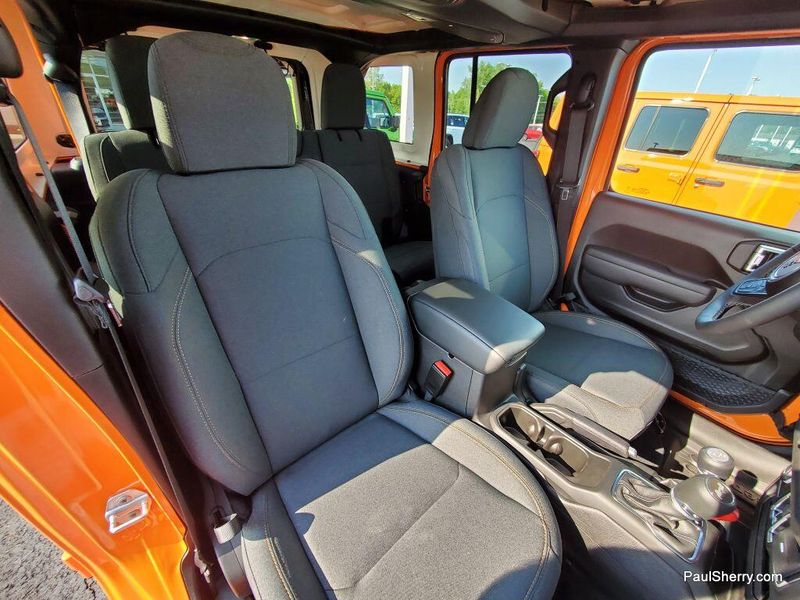 2025 Jeep Wrangler 4-door Sport SImage 2