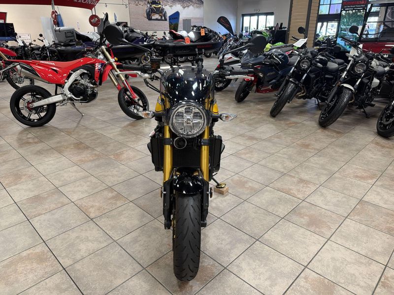 Used 2022 Kawasaki Z900RS SE Image 12