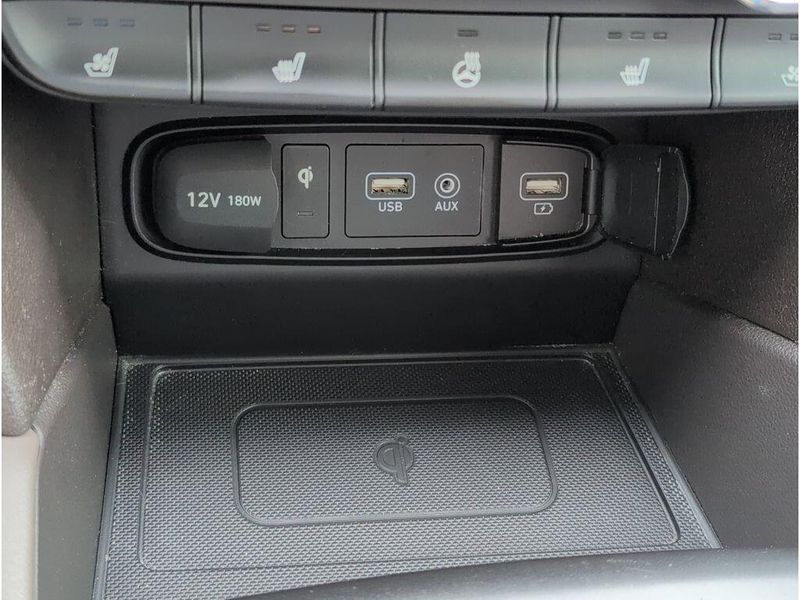 Used 2020 Hyundai Santa Fe LimitedImage 16