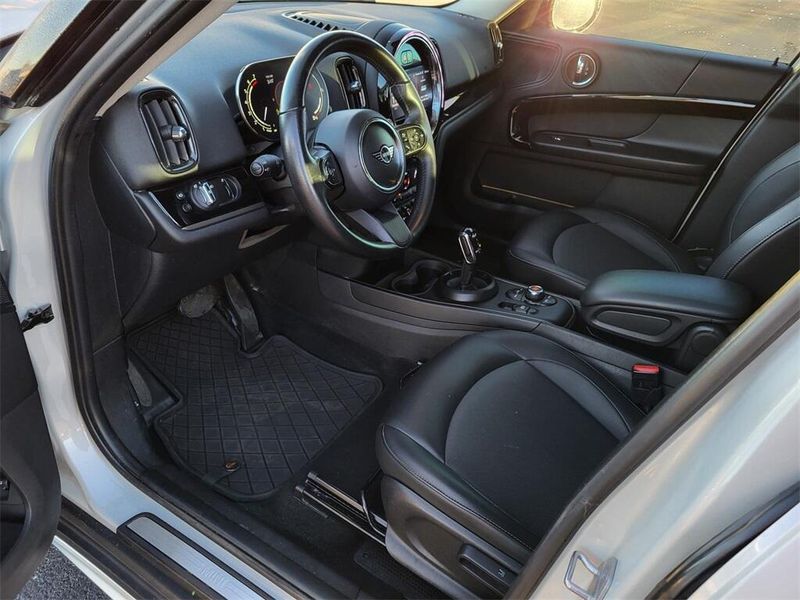 2022 MINI Countryman BaseImage 22