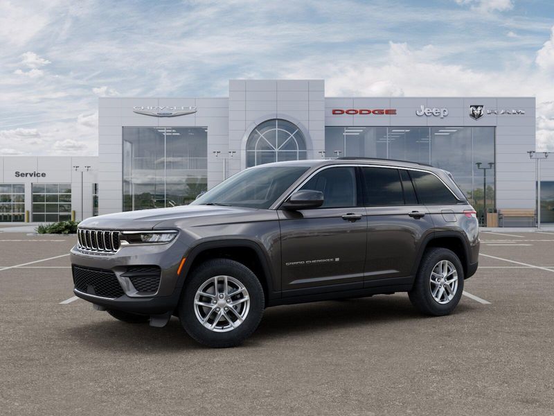 New 2025 Jeep Grand Cherokee Laredo X 4x4Image 17