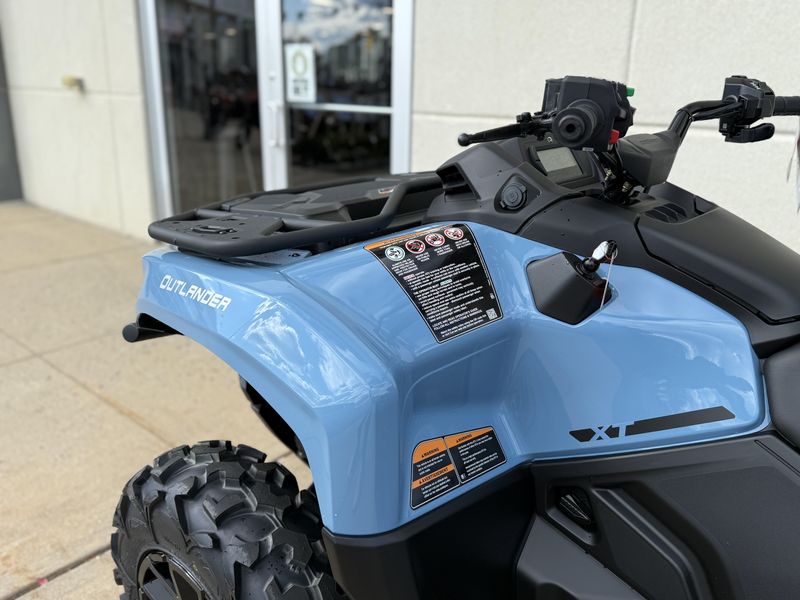 2026 Can-Am OUTLANDER MAX XT 700Image 6