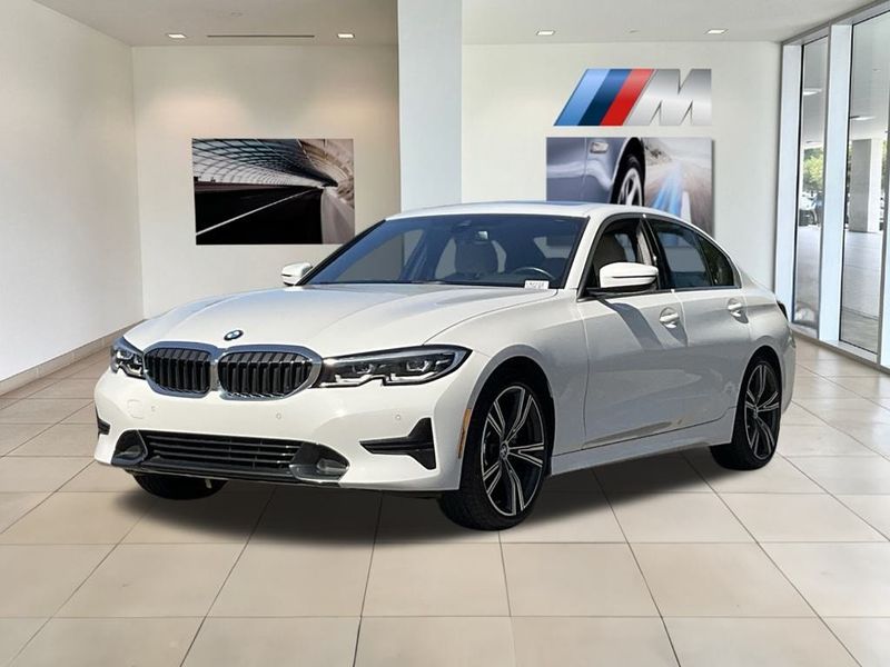 2022 BMW 3 Series 330iImage 4