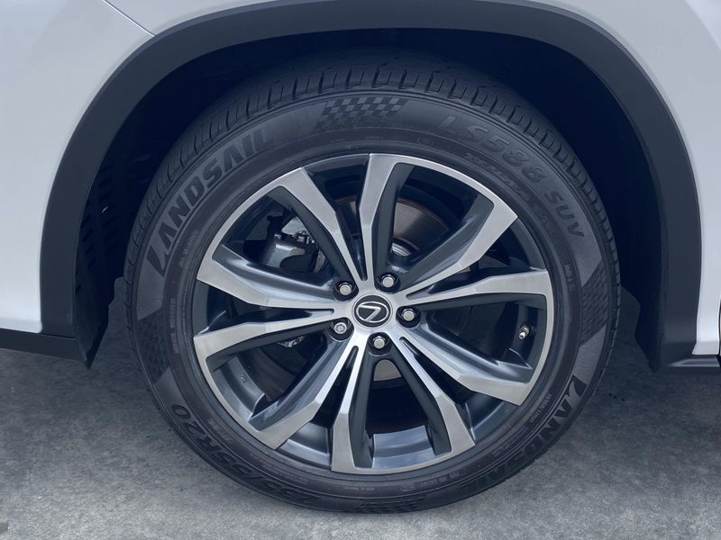2022 Lexus RX 350Image 10