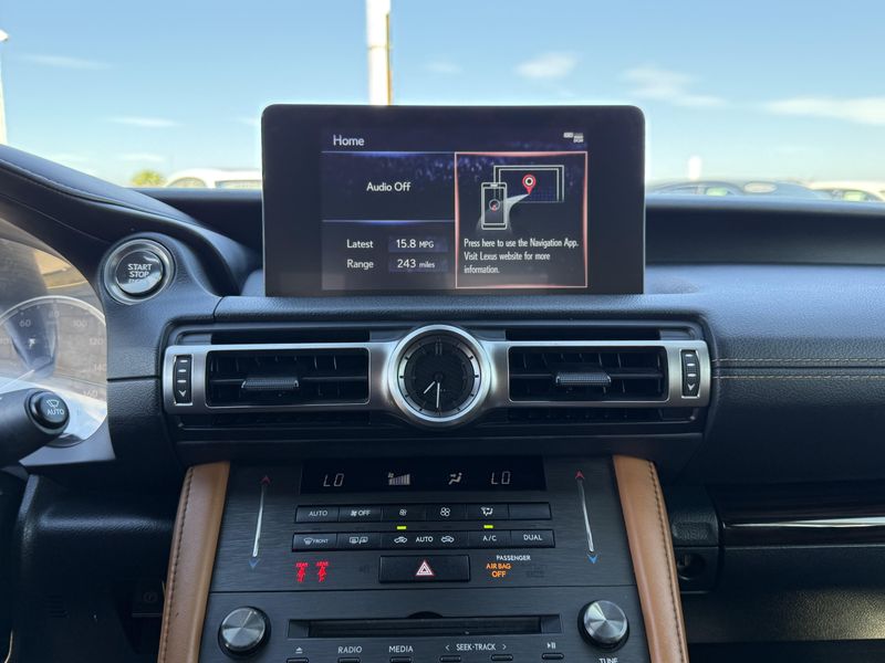 Used 2024 Lexus RC 300Image 27