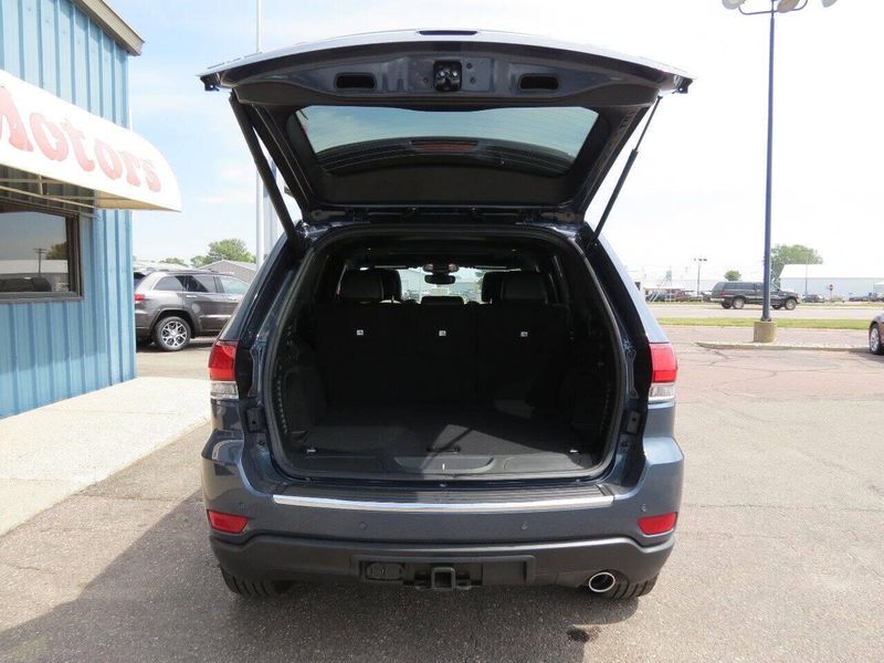 Used 2020 Jeep Grand Cherokee Limited 4x4 4dr SUVImage 27