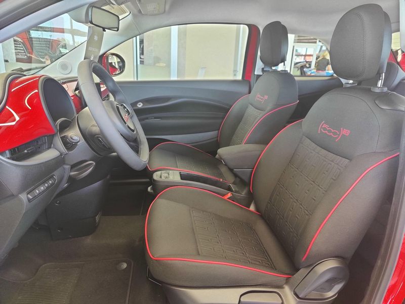 2024 Fiat 500e Red photo 4
