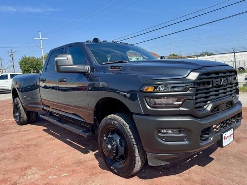 2026 Ram 3500 Tradesman photo 3