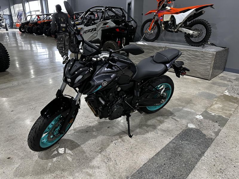 2024 Yamaha MT-07 Image 3