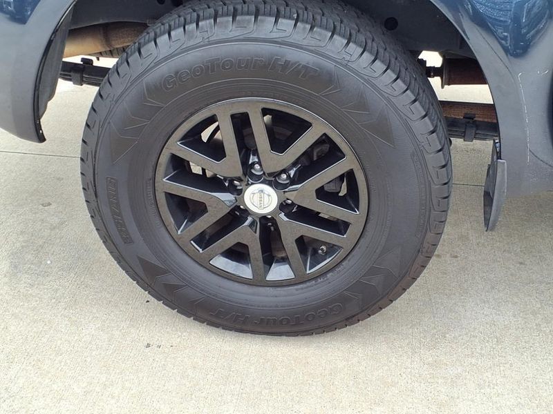 2019 Nissan Frontier SVImage 8