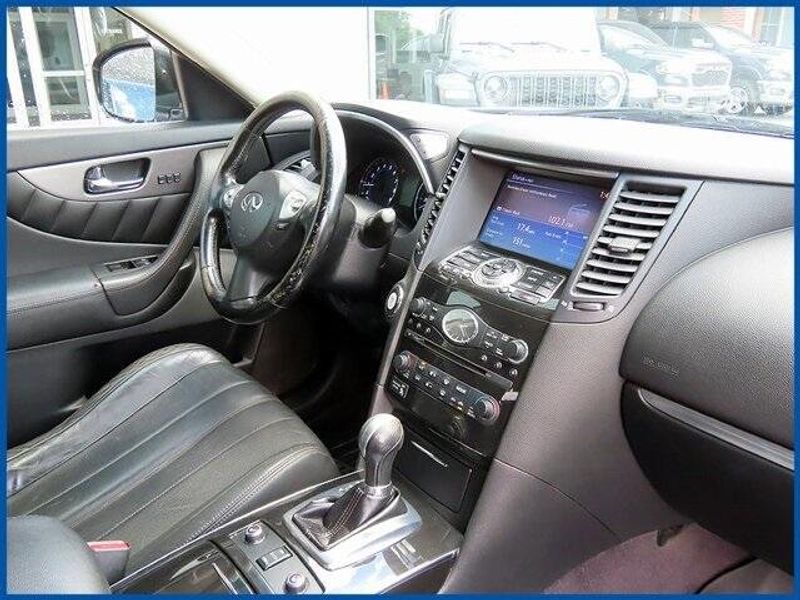 Used 2014 INFINITI QX70 BaseImage 8