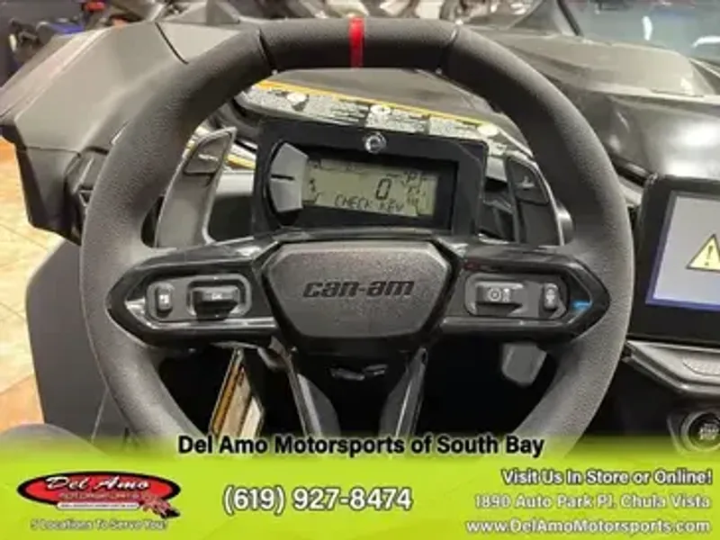 2025 Can-Am MAVERICK R MAX X RS 999T DCT Image 4
