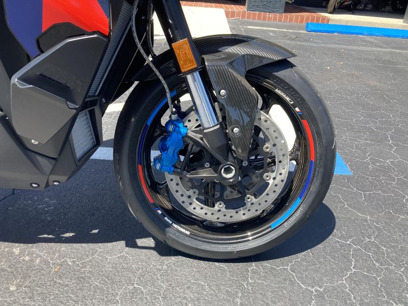 2025 BMW M 1000 XR