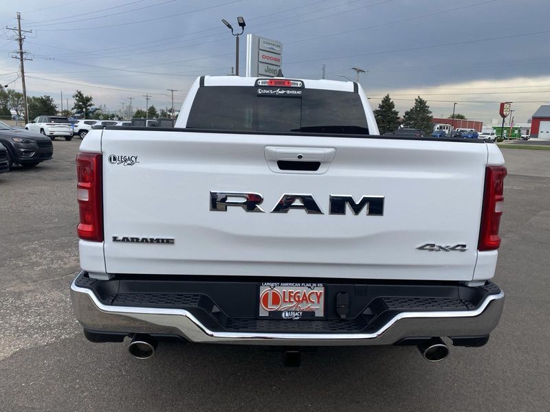 2026 Ram 1500 Laramie photo 4