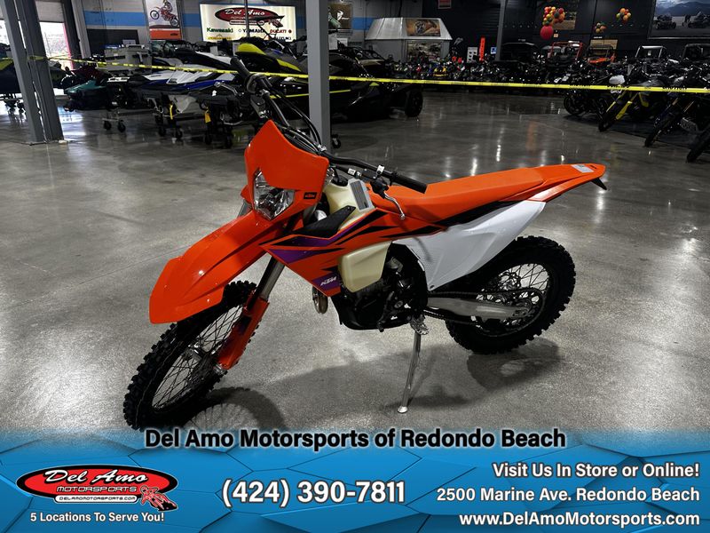 2024 KTM 500 XW-F  in a ORANGE exterior color. Del Amo Motorsports of Redondo Beach (424) 304-1660 delamomotorsports.com 