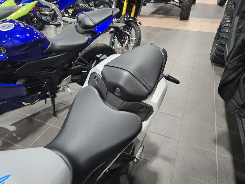 2025 Yamaha MT03 ICE STORM Image 10