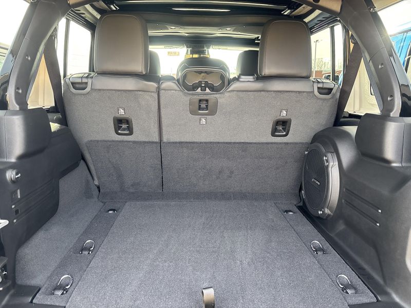 New 2026 Jeep Wrangler 4-door Rubicon XImage 11