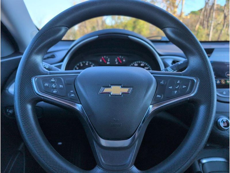 Used 2024 Chevrolet Malibu LTImage 21