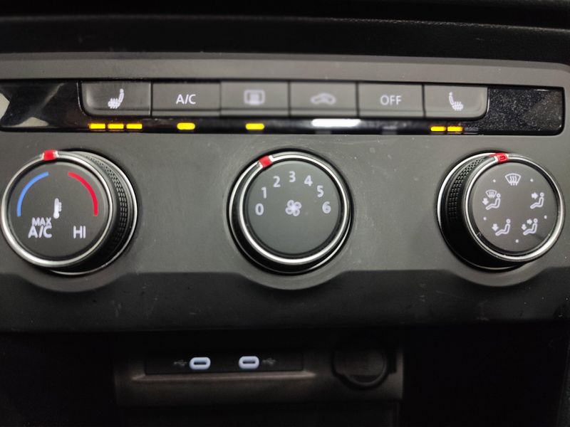 2022 Volkswagen Taos SE 4-Motion AWD w/SunroofImage 21