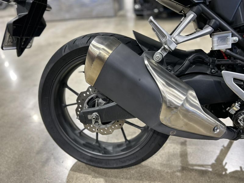 Used 2024 Honda CB300R ABS Image 17