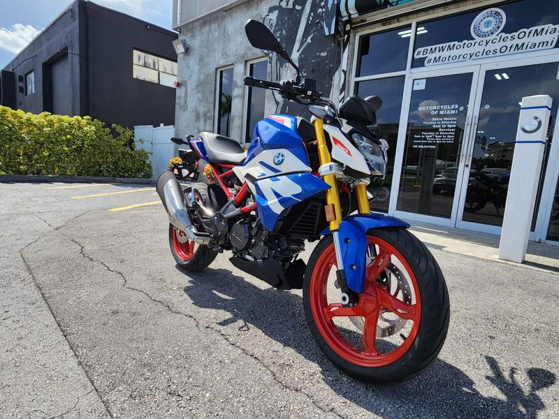 2025 BMW G 310 RImage 10