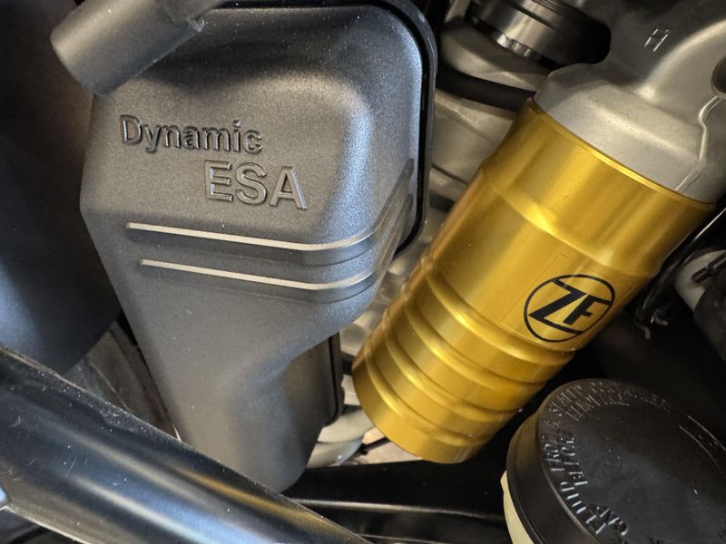 2024 BMW R 1250 GS Adventure - ASH GREY 