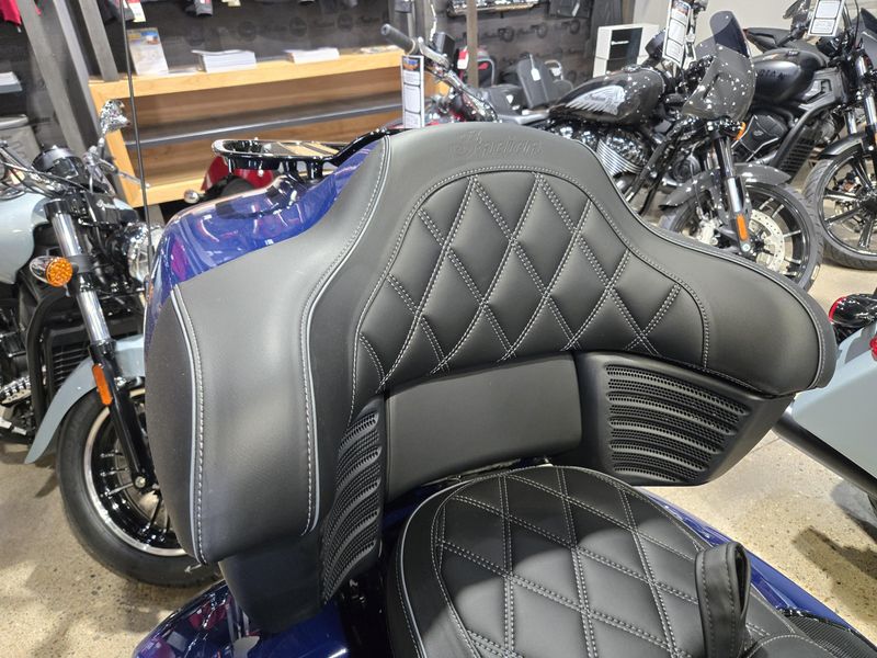 New 2025 Indian Motorcycle PURSUIT DARK HORSE 112  RA 49ST BLACK METALLIC VIVID CRYSTAL W SPRINGFIELD BLUE Image 14