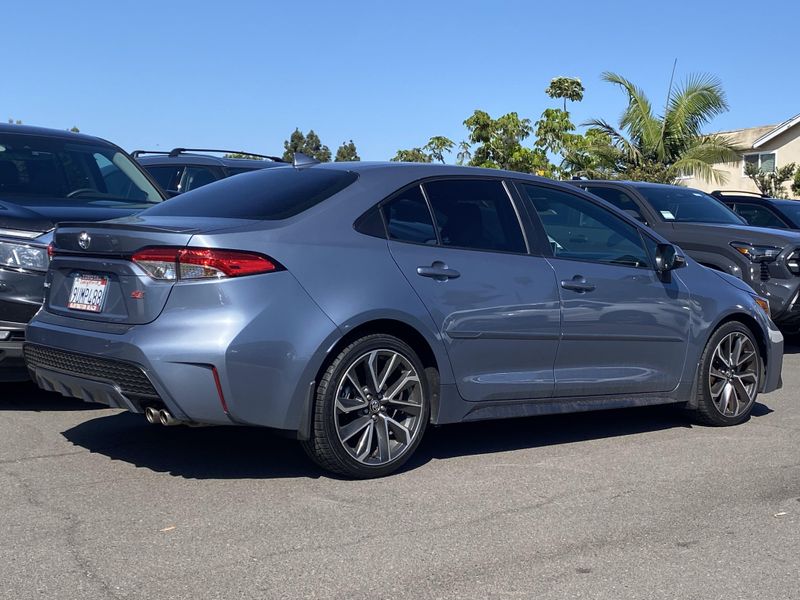 Used 2020 Toyota Corolla SEImage 3