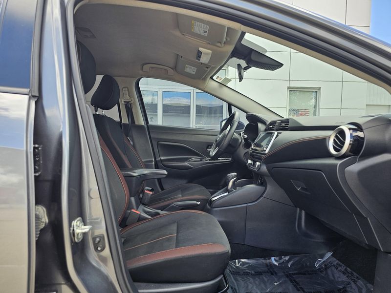 2020 Nissan Versa SRImage 13