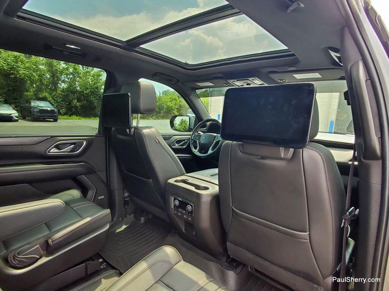 2021 Chevrolet Suburban RSTImage 6