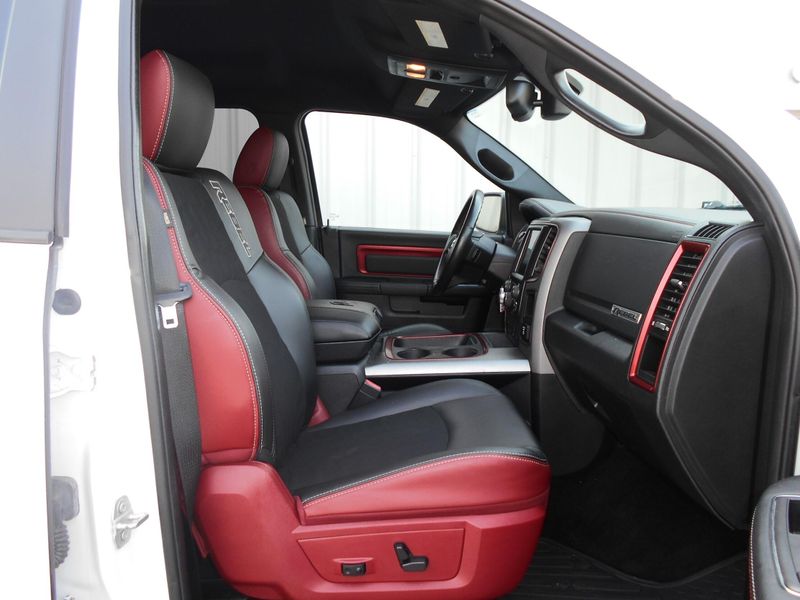 2016 RAM 1500 RebelImage 17