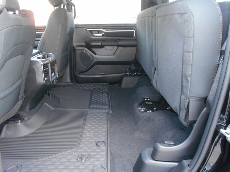 2025 RAM 1500 Big Horn Crew Cab 4x4 5